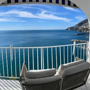 amalfi-saracena-house.hotels-amalfi.com/